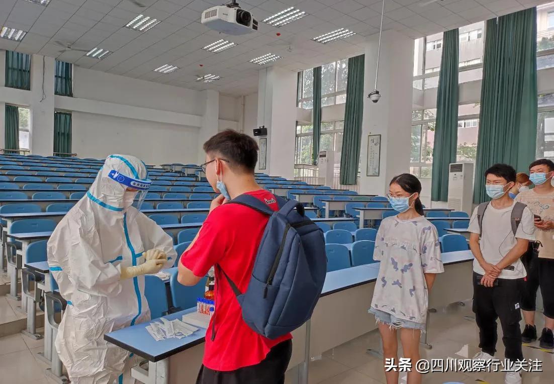 迎接开学 beat365在线唯一官网对返校师生进行核酸检测